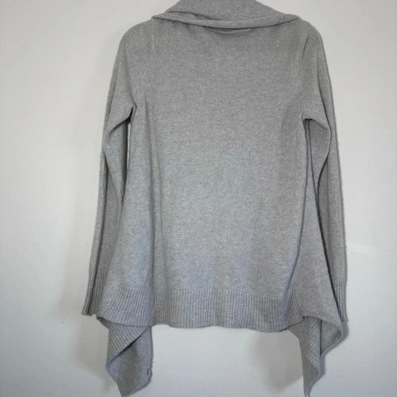 C by Bloomingdale’s 100% 2 ply Cashmere Cowl neck sweater gray size M - Picture 11 of 12